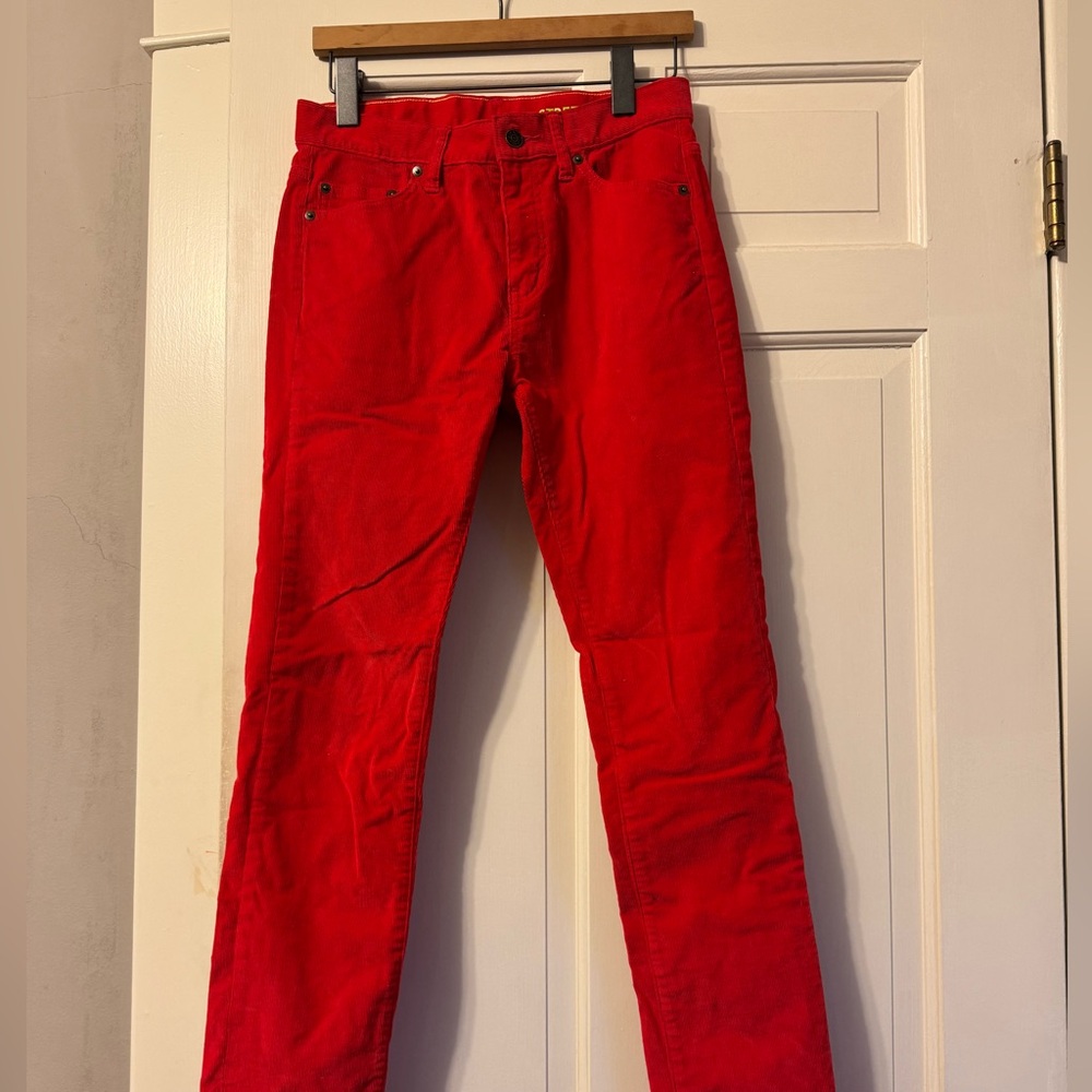 Red J crew boys stretch corduroy size 16
Perfect for holiday!